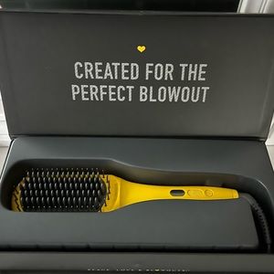 DryBar the Brush Crush heated straightening brush
